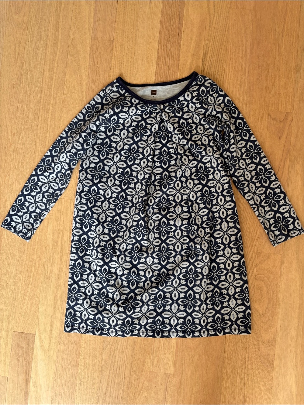 Tea Collection Navy and Light Blue Geometric Print Long Sleeve Dress Sz 8